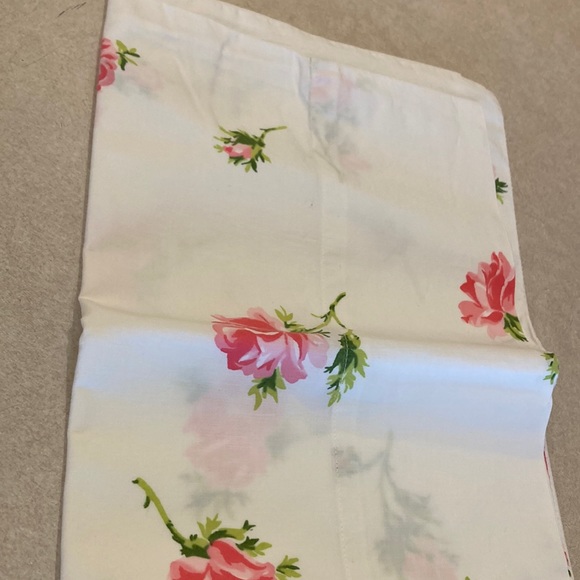 Retro Springcale Standard Pillowcase Set. - Picture 3 of 10